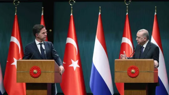 Erdoğan: Yoğun bir diplomasi trafiği yürütüyoruz