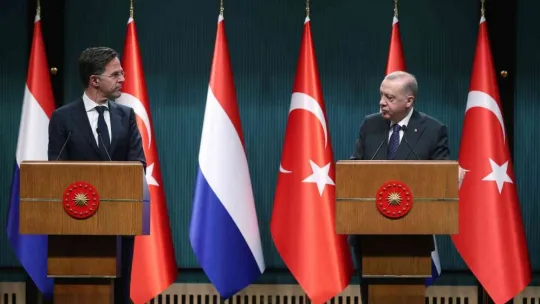 Erdoğan: Yoğun bir diplomasi trafiği yürütüyoruz