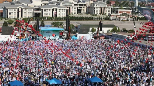 Erdoğan: Masada 6 kişi var, masanın altında da bir tane…
