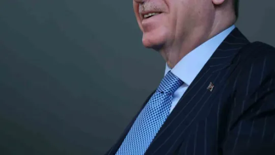 Cumhurbaşkanı Erdoğan: Benim bayrağım yerde duramaz