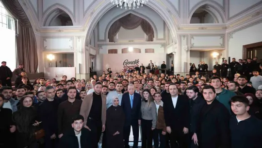 Cumhurbaşkanı Erdoğan: Benim bayrağım yerde duramaz