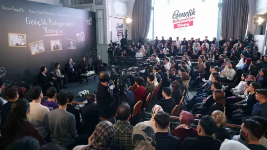 Cumhurbaşkanı Erdoğan: Benim bayrağım yerde duramaz