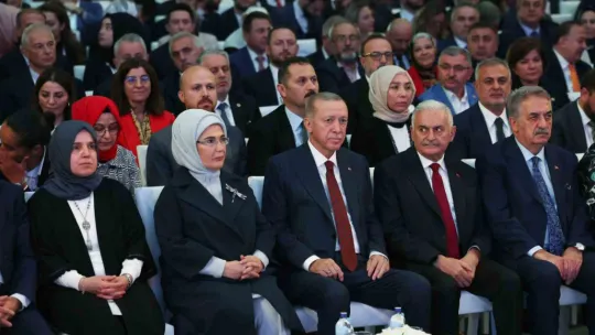 Cumhurbaşkanı Erdoğan AK Parti 4. Olağanüstü Büyük Kongresi'nde konuştu
