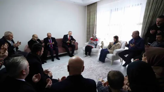 Erdoğan'dan patlamada ölen işçilerin ailelerine ziyaret