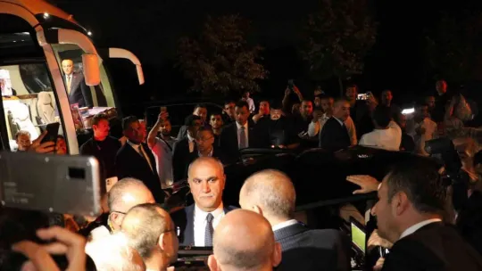 Cumhurbaşkanı Erdoğan, şehit ailesini ziyaret etti