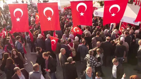 Cumhuriyet'in 99. yılında Türk bayraksız ev kalmayacak