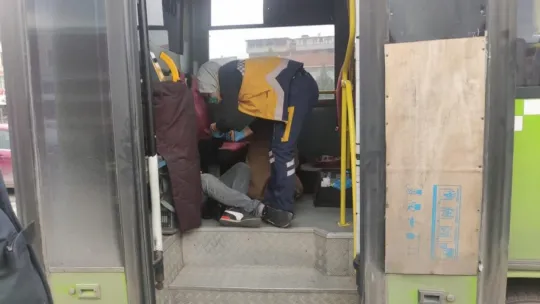 Halk otobüsü kazaya karıştı: Yaralılar var!