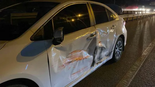 D-100'de iki otomobil çarpıştı: 1 yaralı