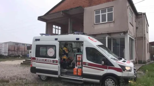 D-100'de yağış kazayı beraberinde getirdi