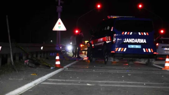 D-100 kara yolunda elektrikli bisiklet ile motosiklet çarpıştı: 1 ölü, 1 yaralı