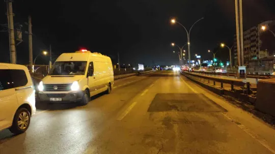 İzmit'te şüpheli çanta fünyeyle patlatıldı