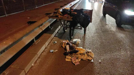 İzmit'te şüpheli çanta fünyeyle patlatıldı