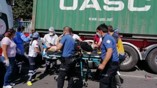 D-100'deki feci kazada yaralanan kadın öldü!