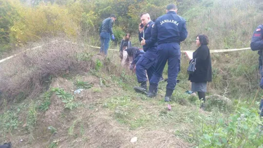 D-140'da şarampole uçan araç anne ve oğluna mezar oldu