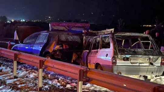 Sakarya'da otomobilde yanarak can verdi