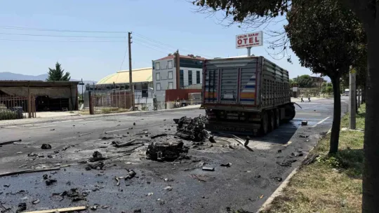 Kontrolden çıkan tır karşı şeride geçerek faciaya yol açtı: 1 ölü, 2 yaralı
