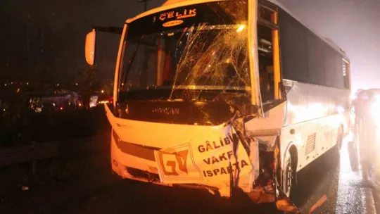 D-650 kara yolunda zincirleme kaza: 12 yaralı