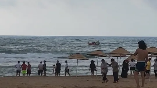 Denize giren 7 üniversite öğrencisinden biri hayatını kaybetti