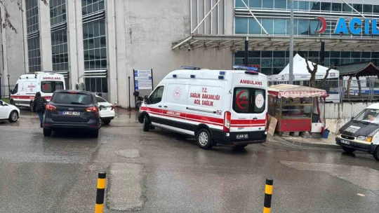 Dengesini kaybeden işçi 3 metreden düştü!