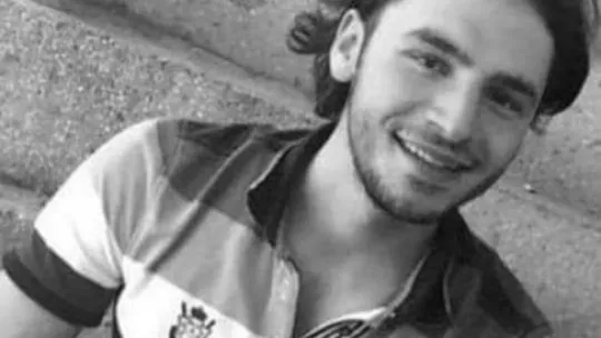 Kocaeli'de boğulan 2 genç Sakarya'da toprağa verildi