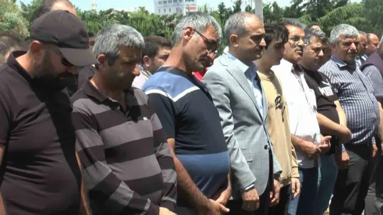 Denizde boğulan genç son yolculuğuna uğurlandı