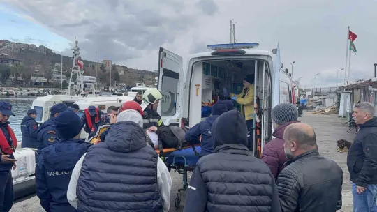 Denizde çırpınan vatandaş kurtarıldı