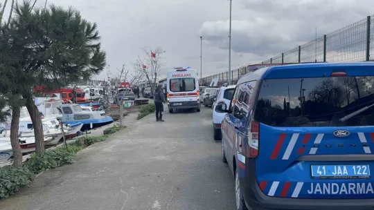 Denizde çırpınan vatandaş kurtarıldı