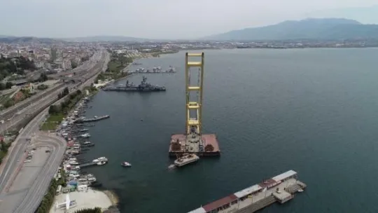 Denizdeki atıl iskelenin yıkımında sona gelindi!