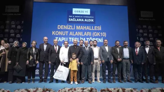 Kocaeli'deki 1.683 hak sahibine tapuları teslim edildi