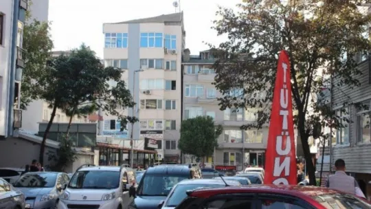 Deprem gerçeğine rağmen Kocaeli'de yamuk binalarda yaşıyorlar