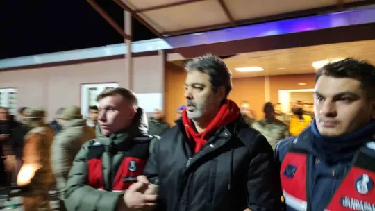 Depremde 120 kişiye mezar olan otelin sahibi ve oğlu hastaneye getirildi