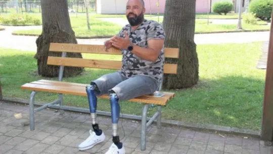 Depremde 2 bacağını kaybetti, azmi ile herkese umut oluyor!