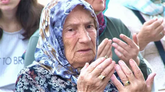 Depremde yitirdiği 7 kişinin acısını hiç unutamadı