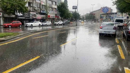 Sakarya'da mahalle sular altında kaldı