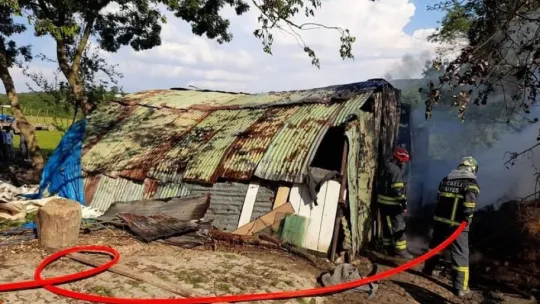 Derince'de 300 balya saman küle döndü