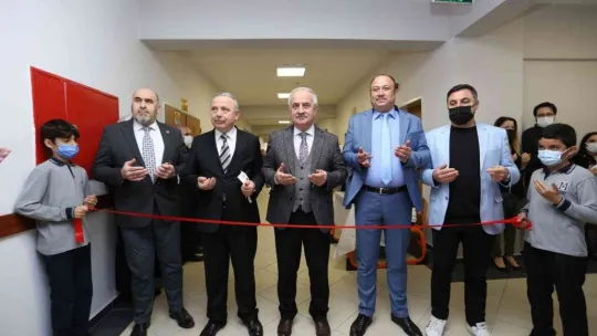 Derince'de bilim fuarı
