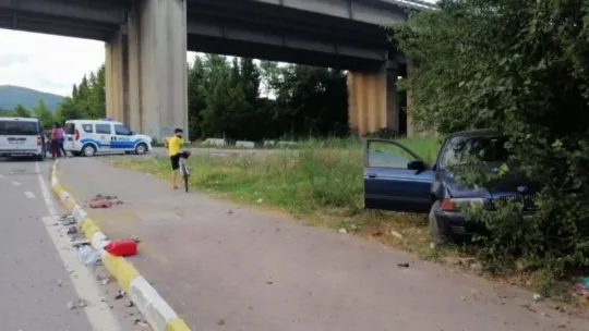 Derince'de otomobil ile hafif ticari araç çarpıştı: 1 yaralı