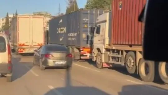 Dev limanın tır trafiği ve gürültüsü sabır taşırdı