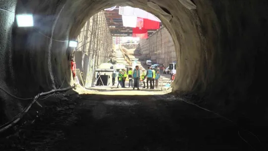 Dev metro projesinin tünelinde ışık gözüktü