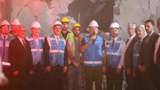 Dev metro projesinin tünelinde ışık gözüktü