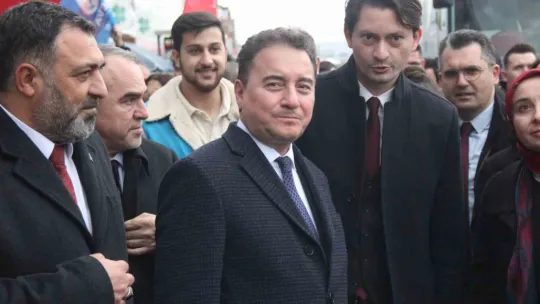 Babacan Kocaeli'de konuştu: Kendi adaylarımızla seçime gidiyoruz