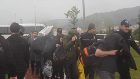 Devleti 803 milyon TL zarar uğrattılar!