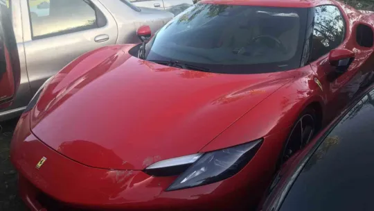 Dilan ve Engin Polat çiftinin araçları yediemin otoparkına çekildi
