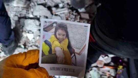 Dilara'nın dedesi konuştu: Hastaneden çıkar çıkmaz mezarlığa gitti