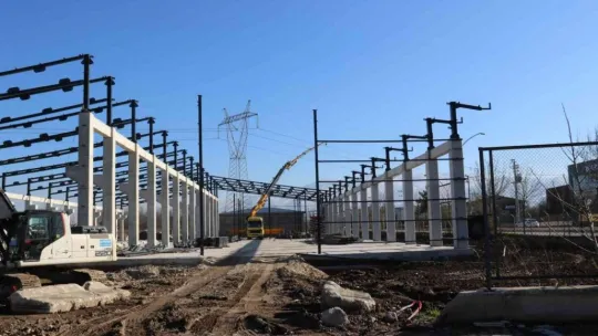 Distilasyon tesisinde çalışmalar devam ediyor