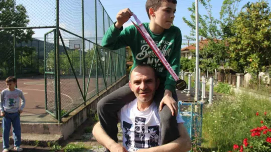 Doktorlar Yürüyemez demişti, şimdilerde atletizm branşında ter döküyor