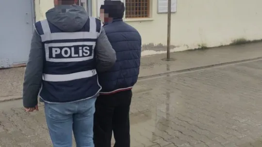 Dolandırıcılık ve yağma suçundan 2 hükümlü yakalandı