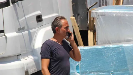 3 milyonluk elektrik panoları TEM'de yola saçıldı