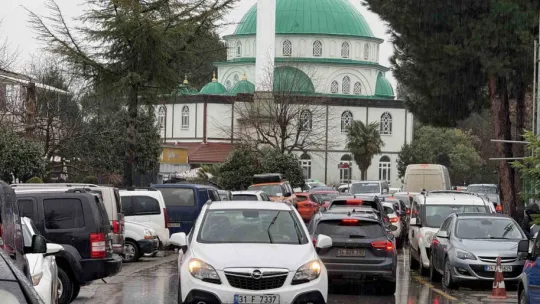 Hadi Özcan, Sakarya'da toprağa verildi