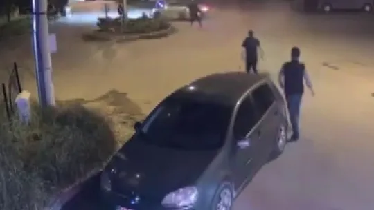 Drift yaparken tabure ile kovalanan lüks otomobil sürücüsüne ceza yağdı